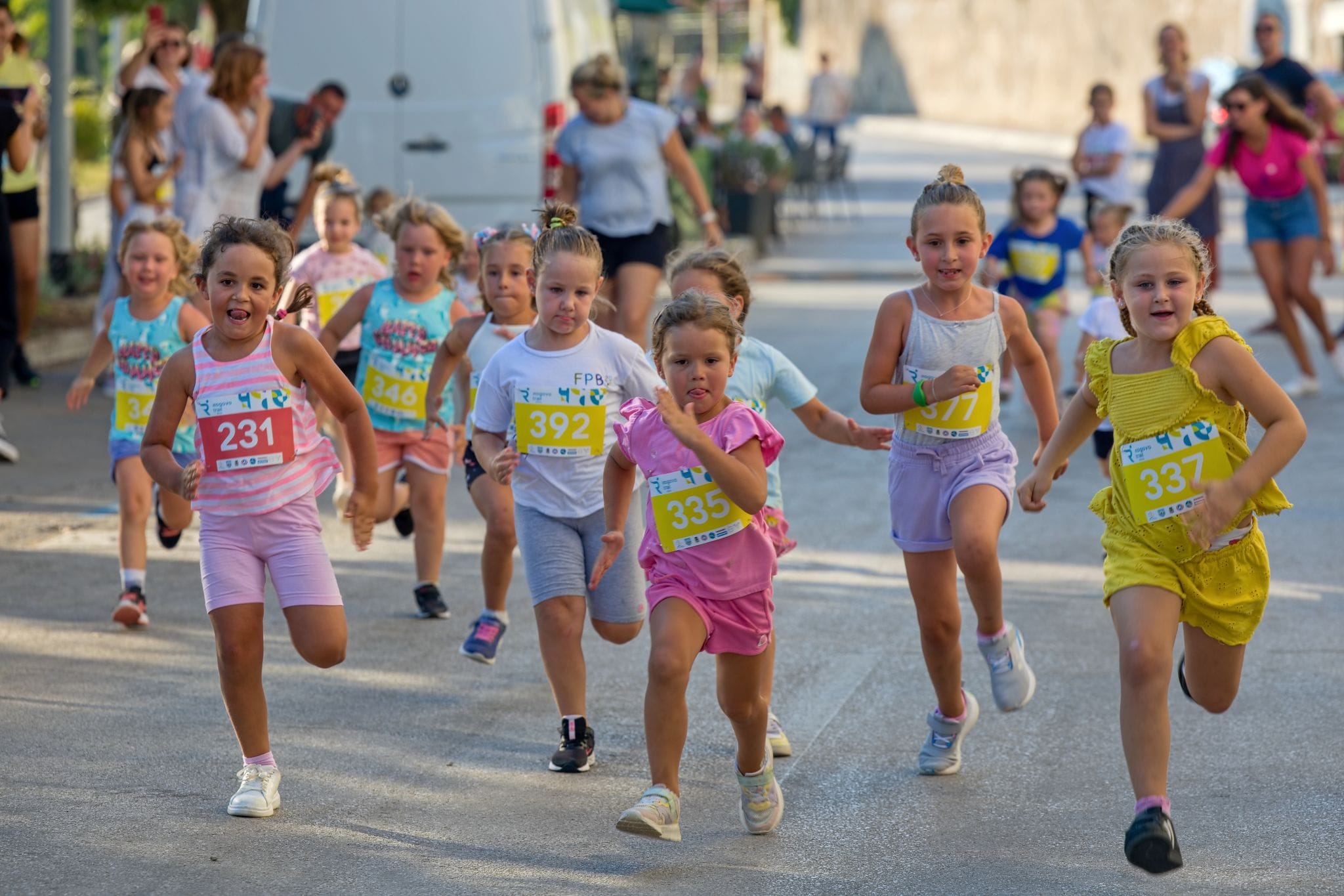 17. atletska utrka Cvjetnom obalom od Sv.Filipa i Jakova do Turnja i natrag 17. atletska utrka Cvjetnom obalom od Sv.Filipa i Jakova do Turnja i natrag