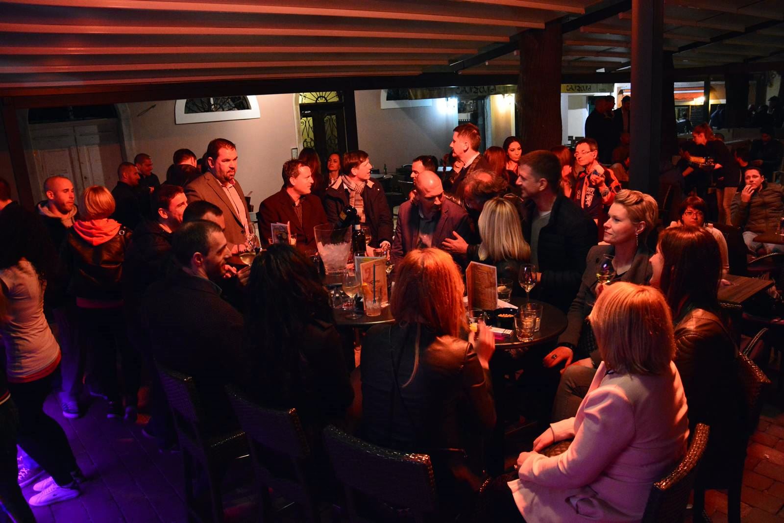 FIMBA After party na Narodnom trgu uz bend Songbusters FIMBA After party na Narodnom trgu uz bend Songbusters