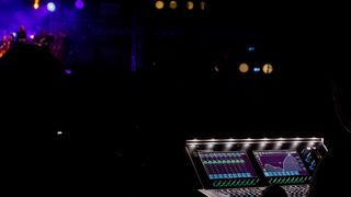 Glazbeni spektakl Rock the Opera održan u Zadru: Dino Jelusić nastupio kao specijalni gost Glazbeni spektakl Rock the Opera održan u Zadru: Dino Jelusić nastupio kao specijalni gost