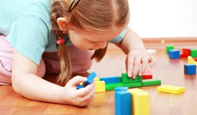 Igra, djevojčica, igranje