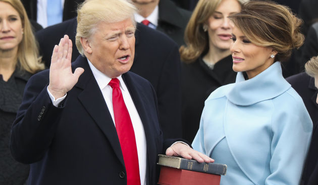 Melania Trump na inauguraciji podsjetila na Jackie Kennedy u plavom