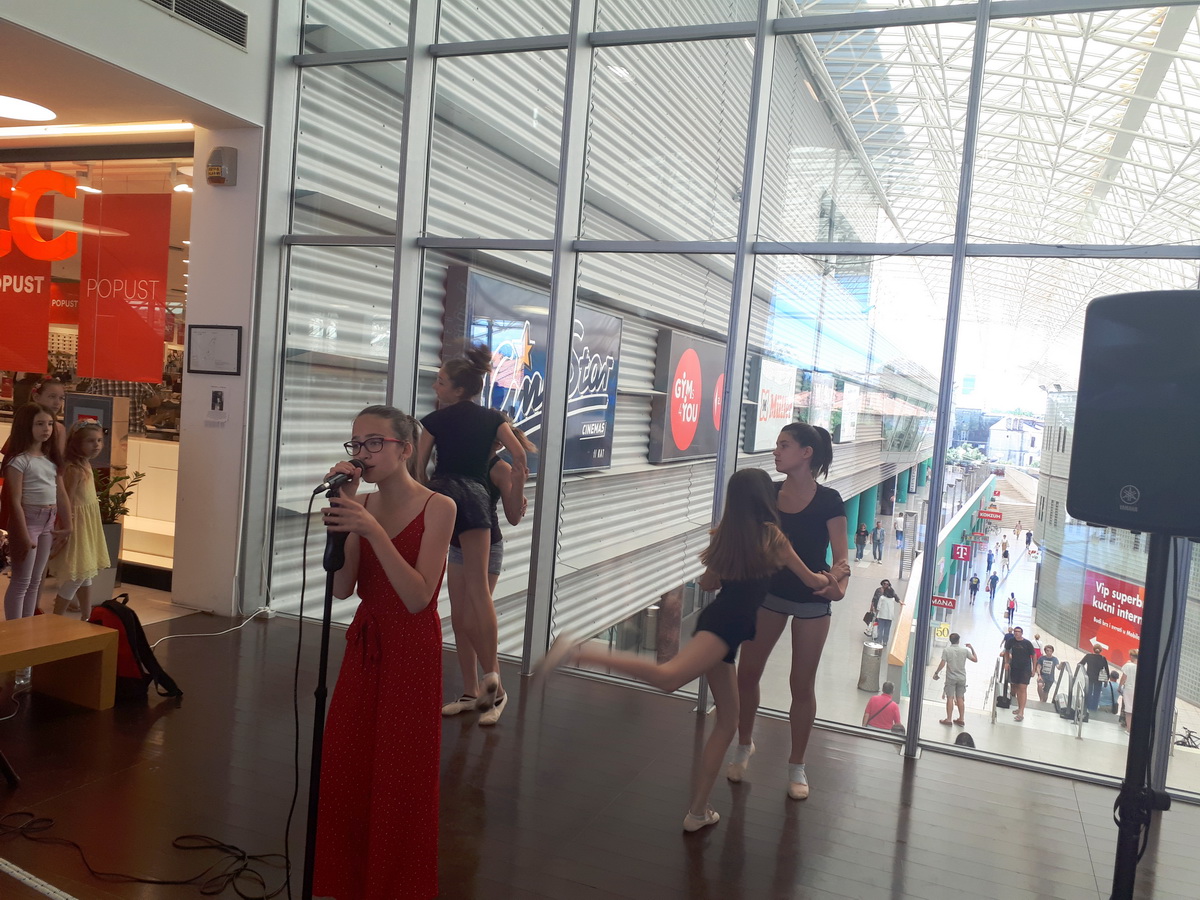 Pjevačko natjecanje “Golden Voice” u City Galleriji Pjevačko natjecanje “Golden Voice” u City Galleriji