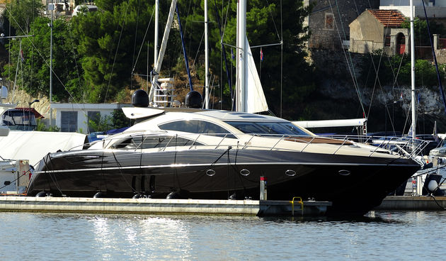 Sibenik, 030810. Jahta Amber Gorana Ivanisevica privezana u marini Mandalina NCP Foto: Niksa Stipanicev / CROPIX