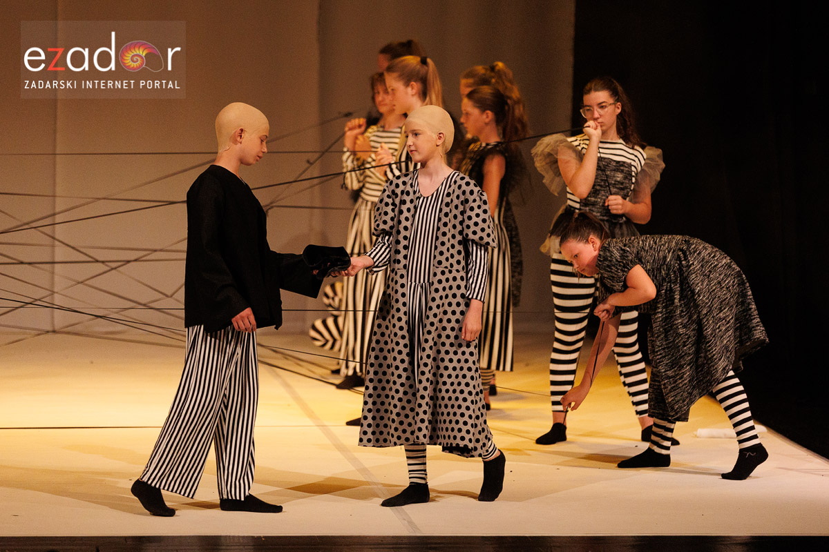 Premijera predstave “Laštik” Kazališne udruge Igrajmo se @ HNK Zadar