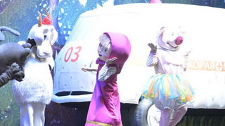 Predstava “Maša i Medvjed” moskovskog Dječjeg kazališta oduševila zadarske mališane Predstava “Maša i Medvjed” moskovskog Dječjeg kazališta oduševila zadarske mališane