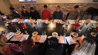 Restoran Atriji na Poluotoku. Karlovacka pivovara organizirala je degustaciju domaceg i stranog piva iz svog portfelja, te portfelja Heineken-a. Foto-SAŠA ČUKA Restoran Atriji na Poluotoku. Karlovacka pivovara organizirala je degustaciju domaceg i stranog piva iz svog portfelja, te portfelja Heineken-a. Foto-SAŠA ČUKA