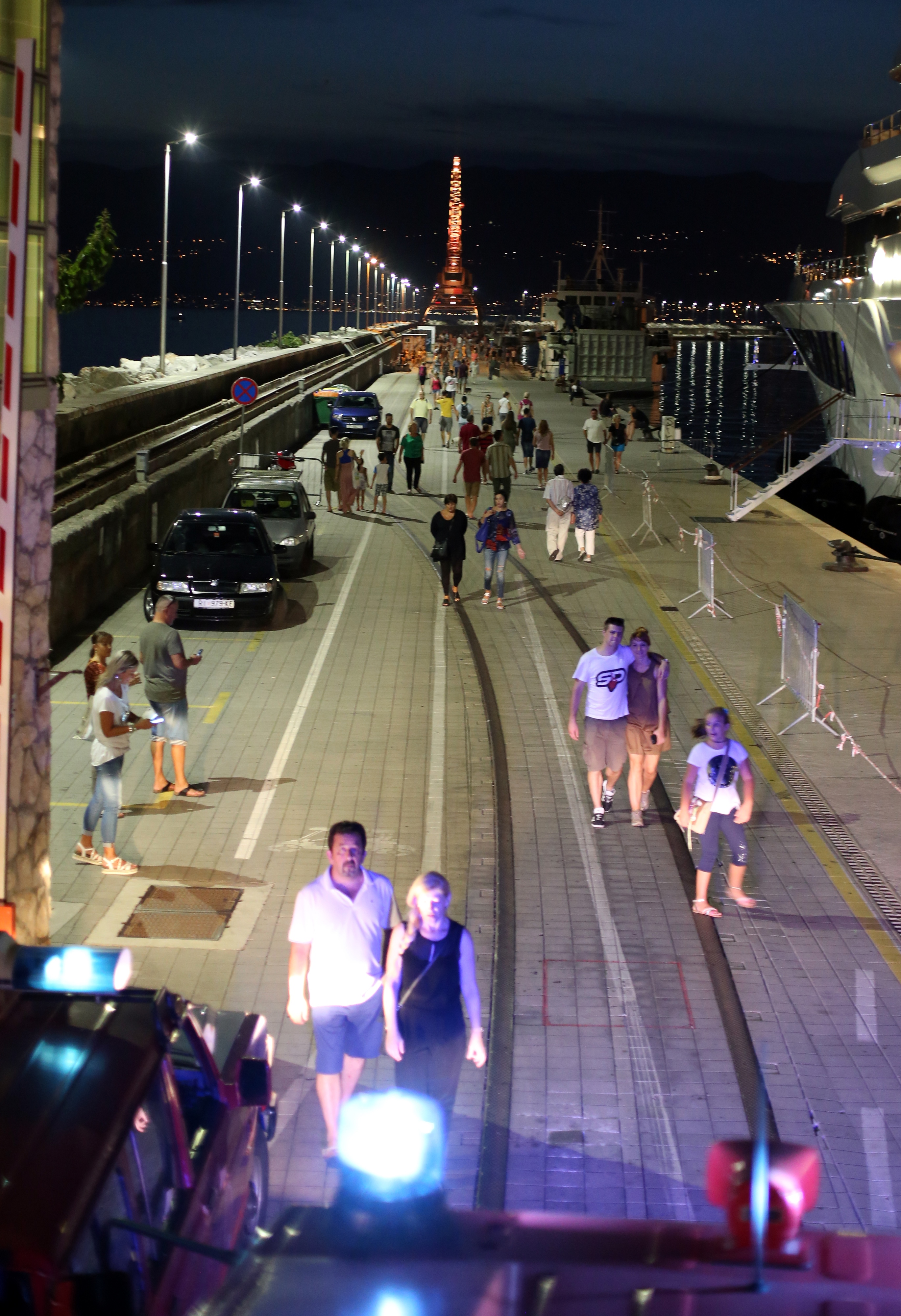 Rijeka: građani i vatrogasci odali počast vatrogascima stradalim prije 10 godina na Kornatima Rijeka: građani i vatrogasci odali počast vatrogascima stradalim prije 10 godina na Kornatima