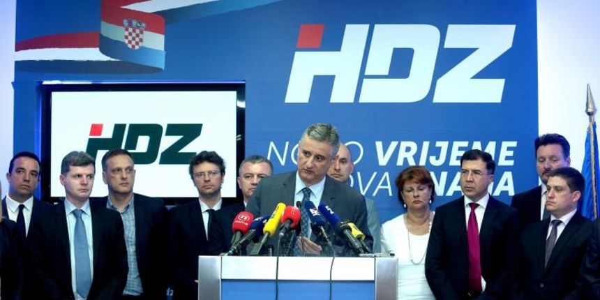 Tomislav Karamarko i HDZ-oovi ministri na konferenciji za tisak. Photo: Patrik Macek/PIXSELL Tomislav Karamarko i HDZ-oovi ministri na konferenciji za tisak. Photo: Patrik Macek/PIXSELL