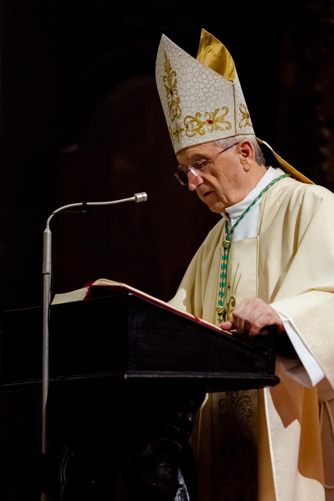 Polnoćka u katedrali svete Stošije