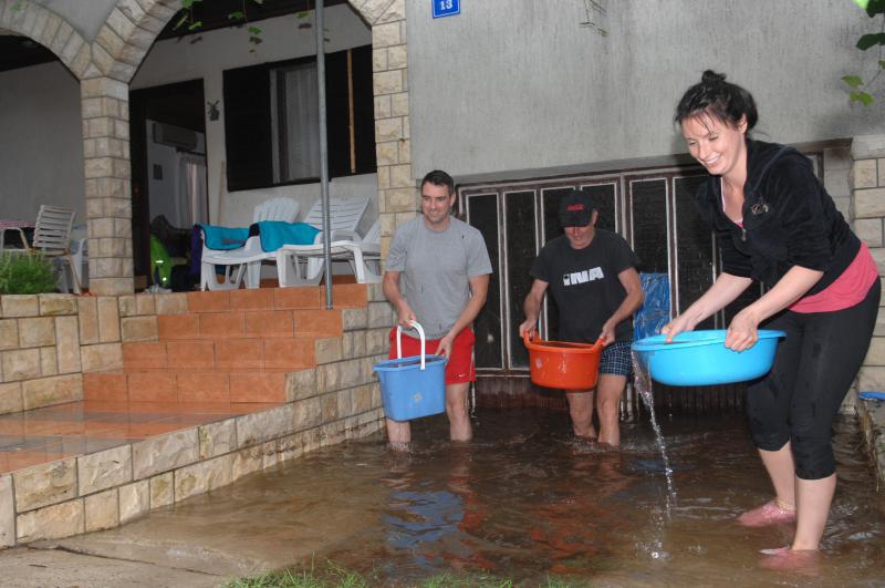 Otok Vir gotovo je potopljen uslijed jakog kišnog i grmljavinskog nevremena koje traje već drugi dan, Photo: Damir Špehar/PIXSELL Otok Vir gotovo je potopljen uslijed jakog kišnog i grmljavinskog nevremena koje traje već drugi dan, Photo: Damir Špehar/PIXSELL