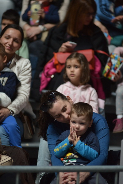 Predstava “Maša i Medvjed” moskovskog Dječjeg kazališta oduševila zadarske mališane Predstava “Maša i Medvjed” moskovskog Dječjeg kazališta oduševila zadarske mališane