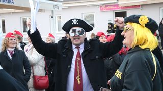 Virske maškare: Karnevalska povorka i Trio Gušt