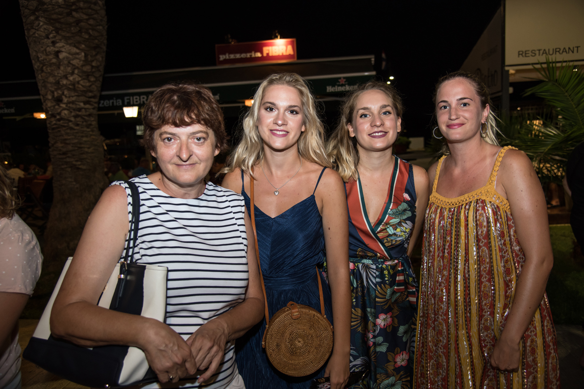 Otvorenje izložbe fotografija “Biogradske procesije” Vinka Pešića Otvorenje izložbe fotografija “Biogradske procesije” Vinka Pešića