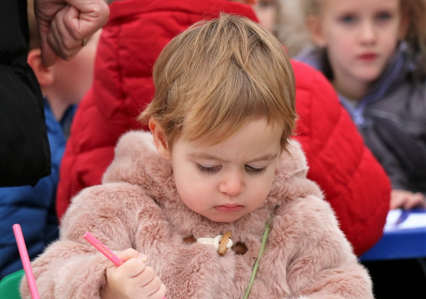 Sveti Nikola darivao mališane na Viru, Krampus bez posla Sveti Nikola darivao mališane na Viru, Krampus bez posla