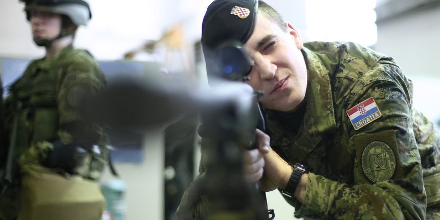 Oružje, hrvatska vojska Oružje, hrvatska vojska