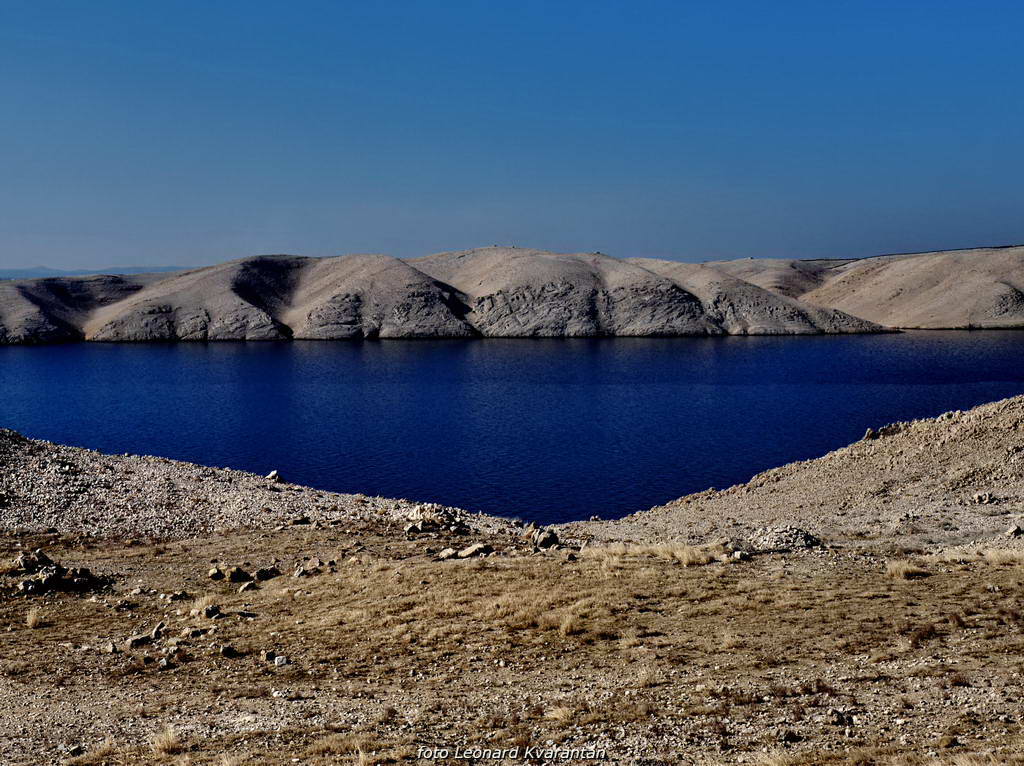 Pag i Velebit s Paga, Foto: Leonard Kvaratntan
