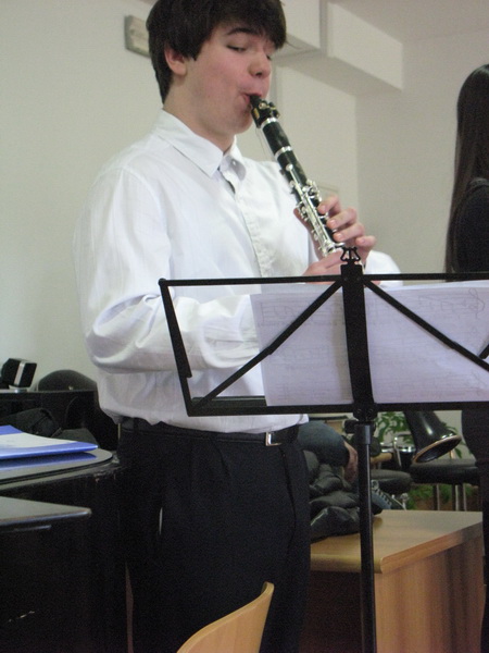 Dodjela nagrada za umjetničke radove u gimnaziji J. Barakovića Dodjela nagrada za umjetničke radove u gimnaziji J. Barakovića