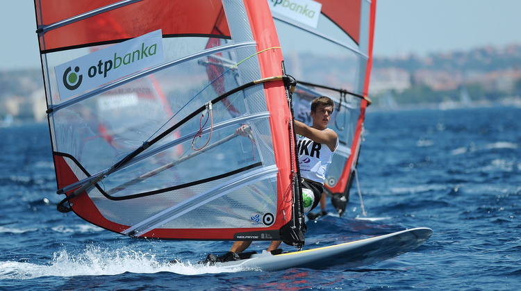 Zadar, 080711.
Svjetsko juniorsko prvenstvo u jedrenju 07.-15.srpnja 2011.
ISAF 2011.
U organizaciji jedrlicarskog kluba Uskok iz Zadra odrzava se svjetsko juniorsko prvenstvo u jedrenju za klase SL 16, 420, 29er, Laser i RS-X. Na prvenstvu se natjece 350 Zadar, 080711.
Svjetsko juniorsko prvenstvo u jedrenju 07.-15.srpnja 2011.
ISAF 2011.
U organizaciji jedrlicarskog kluba Uskok iz Zadra odrzava se svjetsko juniorsko prvenstvo u jedrenju za klase SL 16, 420, 29er, Laser i RS-X. Na prvenstvu se natjece 350