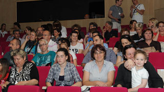 Zadar, 12.5.2012. snimio: Nenad Marčev
1. Zadarski plesni festival
(In memoriam Nives Šimatović-Predovan)
Dvorana Kazališta lutaka Zadar Zadar, 12.5.2012. snimio: Nenad Marčev
1. Zadarski plesni festival
(In memoriam Nives Šimatović-Predovan)
Dvorana Kazališta lutaka Zadar