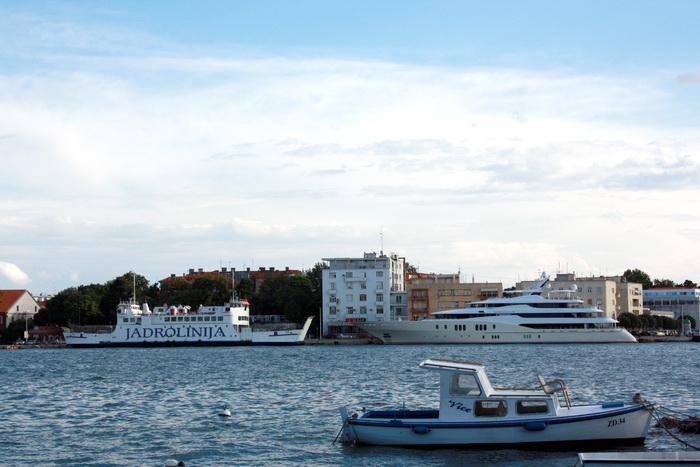 Superjahta “Eminence” u zadarskoj luci Superjahta “Eminence” u zadarskoj luci