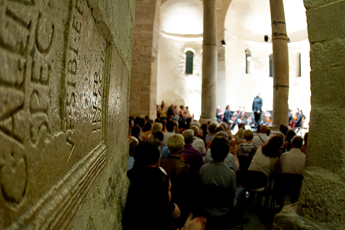 Hrvatska komorna filharmonija, Mak Grgić i Franko Božac u crkvi Sv. Donata, foto: L. Banić