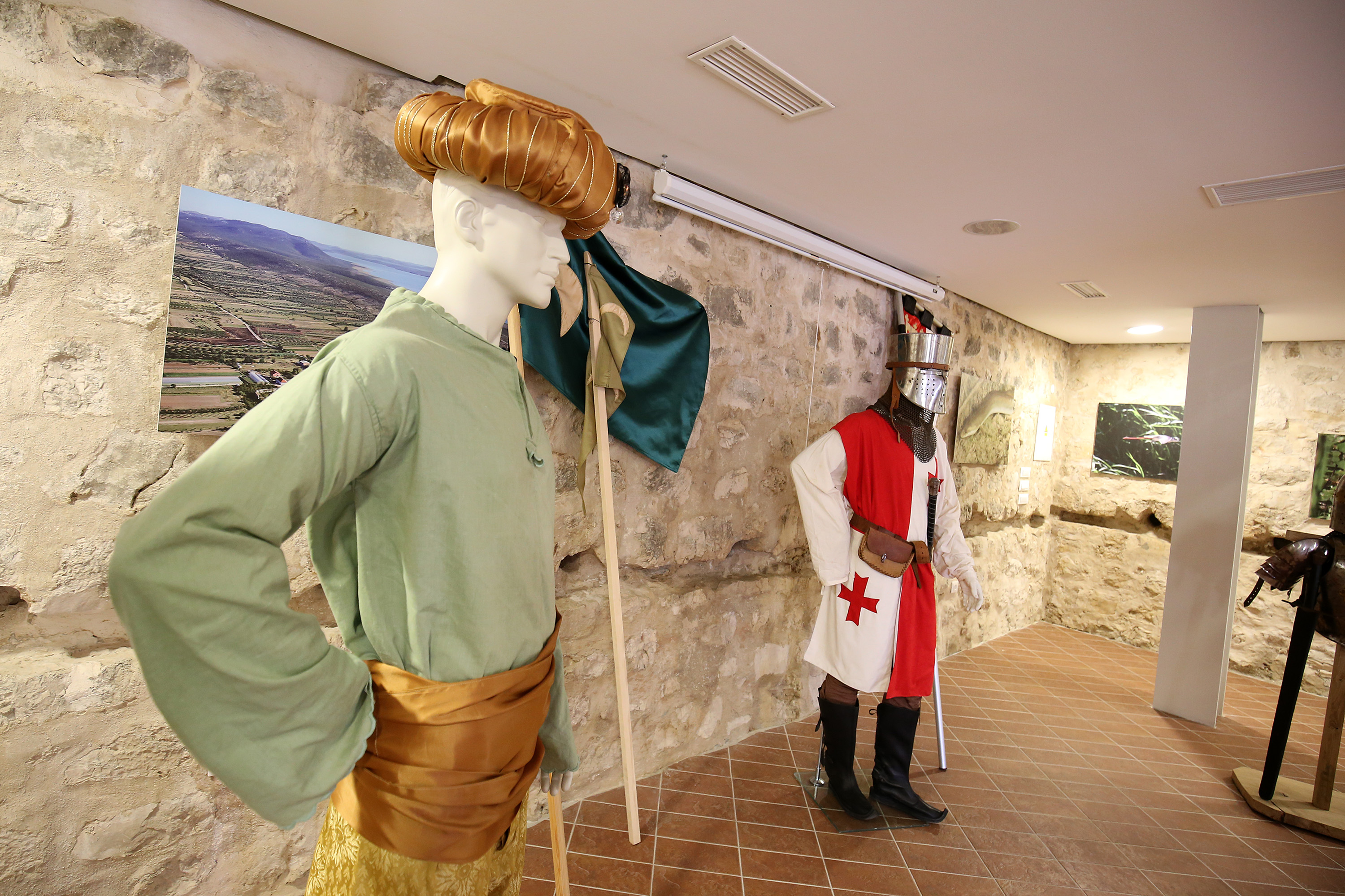 Mediji i uzvanici posjetili Polaču, Vransko jezero i Maškovića han