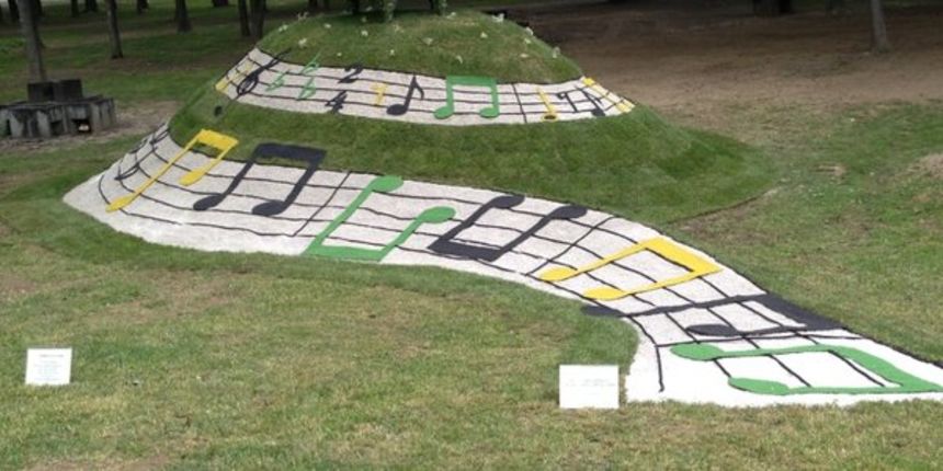 Zadarsku hortikulturnu kreaciju pod naslovom “Cvjetna simfonija” osmislila je Anita Valčić, foto: radio Zadar