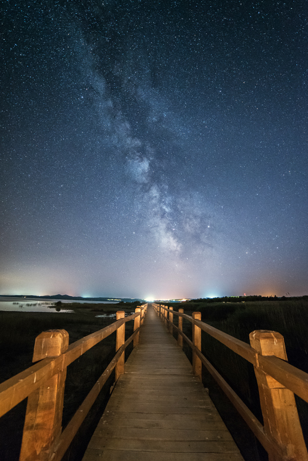 Spektakularno noćno nebo nad Vranskim jezerom Spektakularno noćno nebo nad Vranskim jezerom