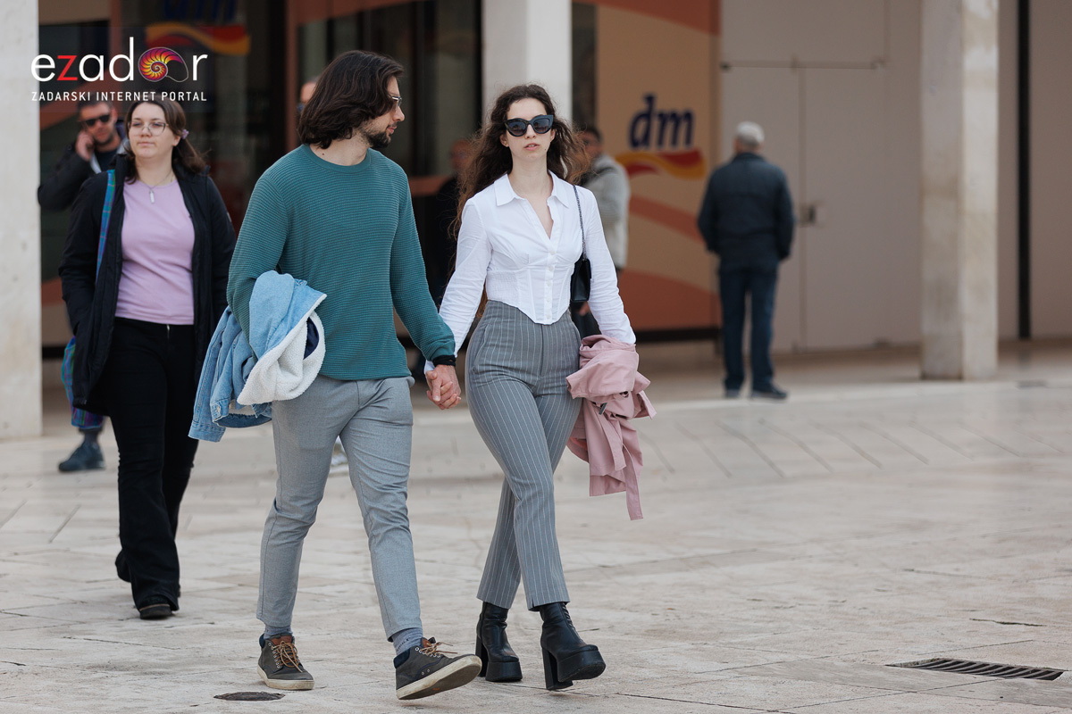 Đir po gradu, subotnja špica 18. veljače 2023. Đir po gradu, subotnja špica 18. veljače 2023.