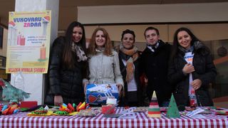 Vukovaru ZaDar na Narodnom trgu, foto: Iva Perinčić Vukovaru ZaDar na Narodnom trgu, foto: Iva Perinčić