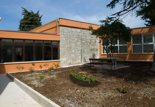 Svecano otvaranje obnovljene osnovne skole Kruno Krstic u Arbanasima