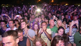 29.07.2013., Zadar – Svjetski poznati gitarist Carlos Santana nastupio je ispred zadarskih Jazina pred nekoliko desetaka tisuca posjetitelja. Photo: Dino Stanin/PIXSELL 29.07.2013., Zadar – Svjetski poznati gitarist Carlos Santana nastupio je ispred zadarskih Jazina pred nekoliko desetaka tisuca posjetitelja. Photo: Dino Stanin/PIXSELL