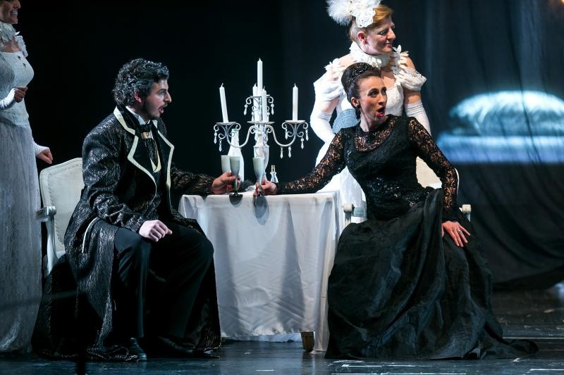 Osijek – U HNK-u premijerno izvedena opera Don Giovanni, W.A. Mozarta u reziji Roberta Boskovica. Photo: Davor Javorovic/PIXSELL Osijek – U HNK-u premijerno izvedena opera Don Giovanni, W.A. Mozarta u reziji Roberta Boskovica. Photo: Davor Javorovic/PIXSELL