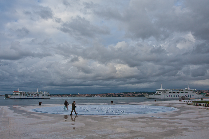 Pozdrav suncu prekriven ledenim pokrivacem 26. studenog 2010, Foto: Leo Banic