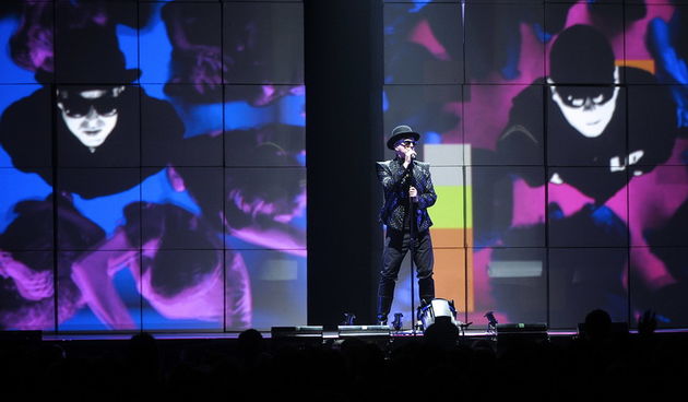U KC Drazen Petrovic odrzan koncert legendarne grupe Pet Shop Boys. Na slici: Pet Shop Boys. Foto: Sime Sokota / CROPIX