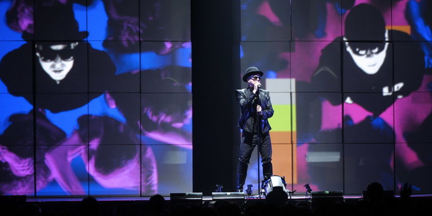 U KC Drazen Petrovic odrzan koncert legendarne grupe Pet Shop Boys. Na slici: Pet Shop Boys. Foto: Sime Sokota / CROPIX