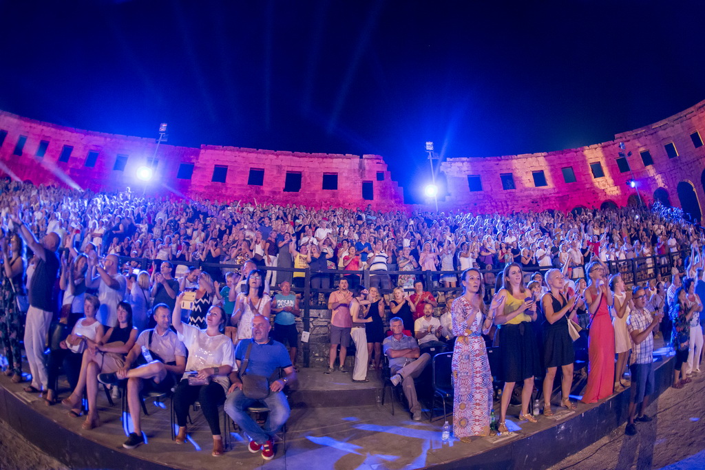 Tomislav Bralić i Klapa Intrade @ Arena Pula