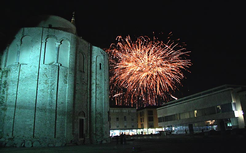 Novogodišnji vatromet u Zadru 2009. (foto: Marin Gospić)