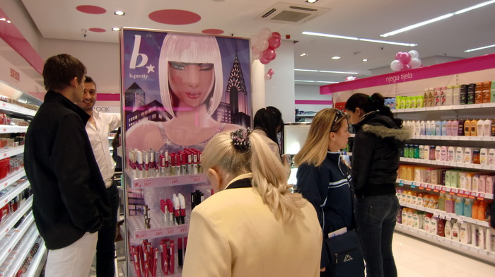 Otvorenje parfumerije BIPA na Kalelargi, Foto: Mia Knezevic Otvorenje parfumerije BIPA na Kalelargi, Foto: Mia Knezevic