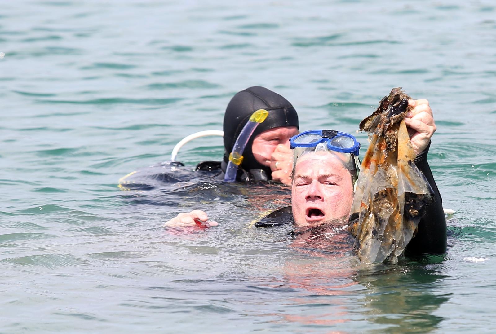 Šest veleposlanika čistilo morsko dno kod Murtera