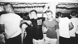 Odlična zabava u Noštromo i Vagabundo barovima na Viru