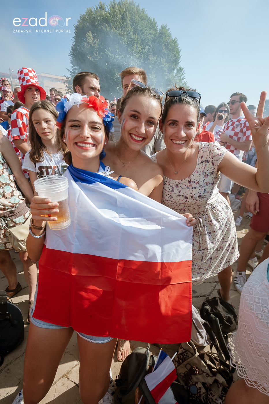 Navijačko ludilo u Zadru za vrijeme i nakon finala Svjetskog prvenstva Navijačko ludilo u Zadru za vrijeme i nakon finala Svjetskog prvenstva