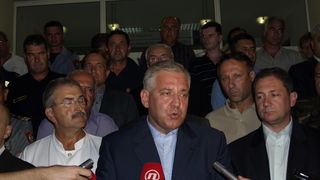 Sanader u posjeti ozljedjenim vatrogascima