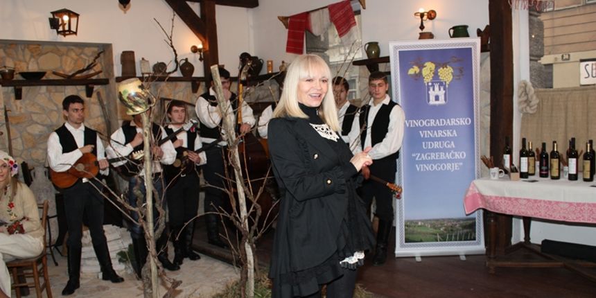 Proslava Sv. Vinka u Hrvatskoj kući “Materina priča” Mine Petre, foto: Fama Zagreb Proslava Sv. Vinka u Hrvatskoj kući “Materina priča” Mine Petre, foto: Fama Zagreb