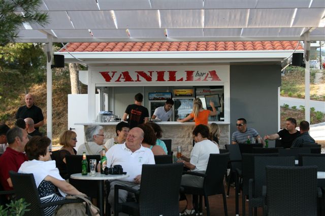 Otvorenje caffe-bara “Vanilia”