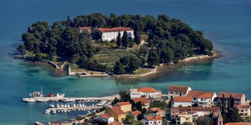 Otočić Galevac (Školjić)