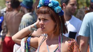 Posljednji dan Love International Festivala u Tisnom privukao je veliki broj mladih iz cijele Europe, a najviče iz Velike Britanije. Photo: Hrvoje Jelavić/PIXSELL Posljednji dan Love International Festivala u Tisnom privukao je veliki broj mladih iz cijele Europe, a najviče iz Velike Britanije. Photo: Hrvoje Jelavić/PIXSELL