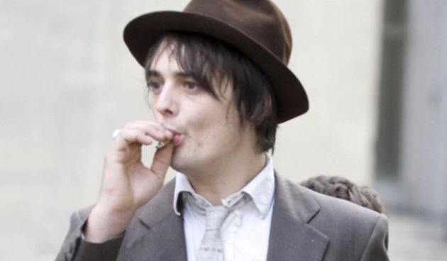 Pete Doherty nakon razuzdanog izlaska noć proveo u poznatom berlinskom zatvoru (Index.hr)