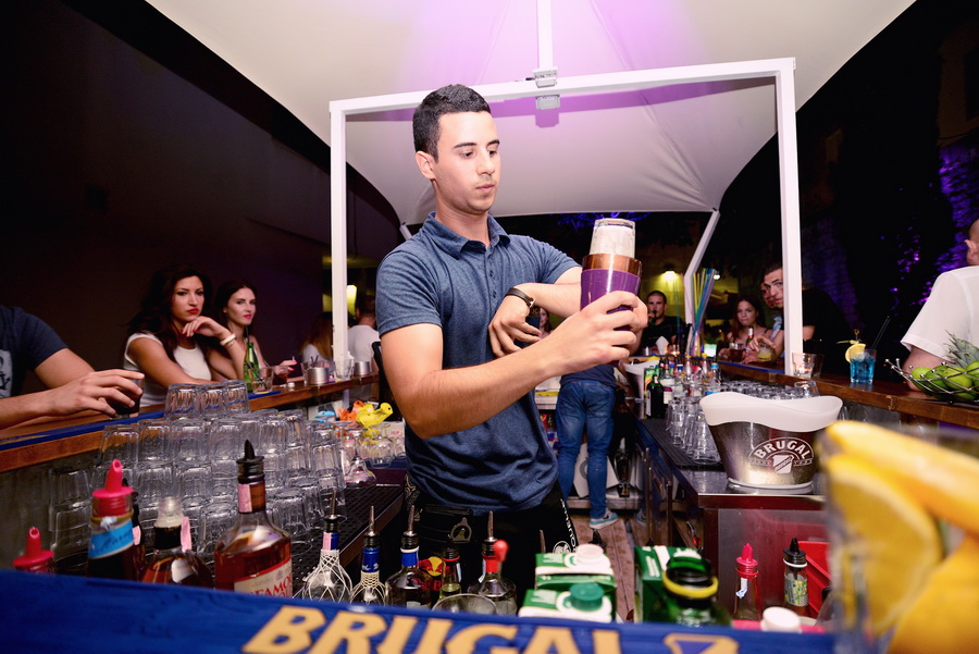 TEATRO BAR Otvorenje ljetne terase uz Violina energy performance TEATRO BAR Otvorenje ljetne terase uz Violina energy performance