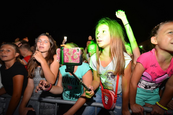 Virska noć 2015. uz koncert Lane Jurčević i Luke Nižetića te valičanstveni vatromet, Foto: Iva Perinčić Virska noć 2015. uz koncert Lane Jurčević i Luke Nižetića te valičanstveni vatromet, Foto: Iva Perinčić